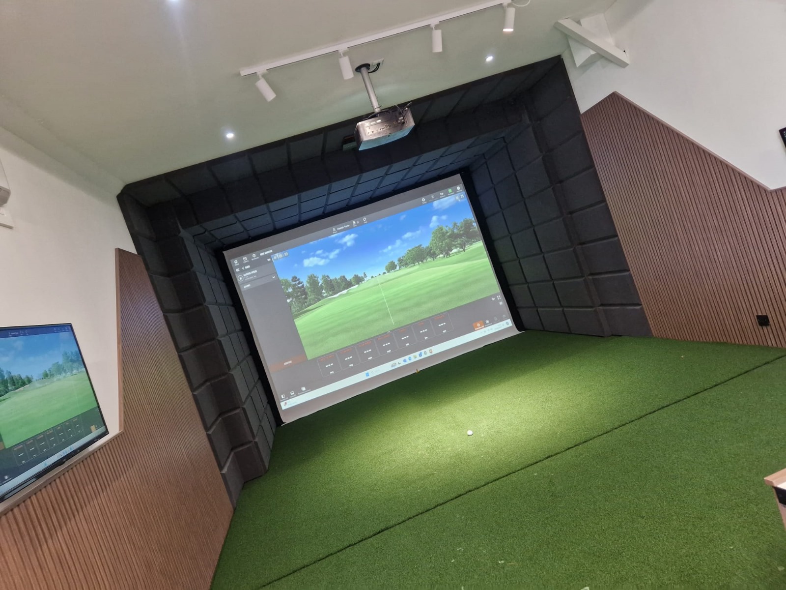 smedcon golf simulator